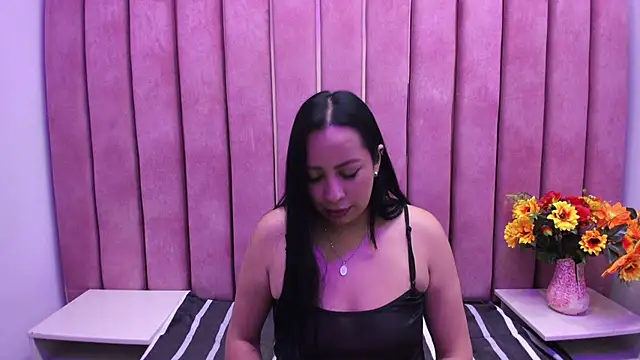 AshleyMontenegro online show from 11-04-25, 01:15