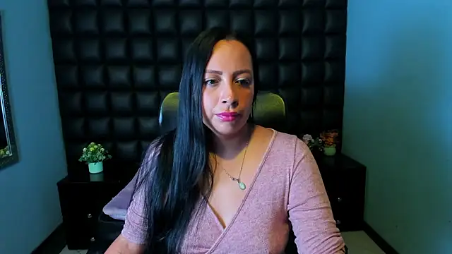 AshleyMontenegro online show from 01-08-26, 07:42