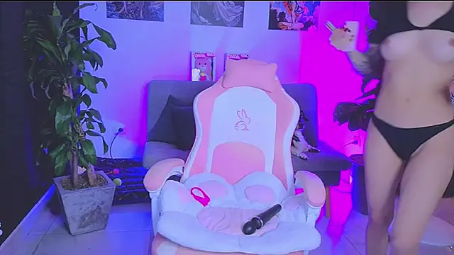 SophiaBerryy online show from 04-04-26, 04:08