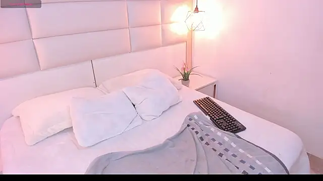 Sofia clk online show from 03-10-26, 03:32