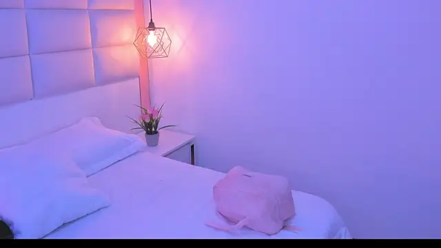 Sofia clk online show from 04-22-26, 03:24