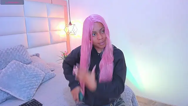 Sofia clk online show from 02-17-26, 03:15