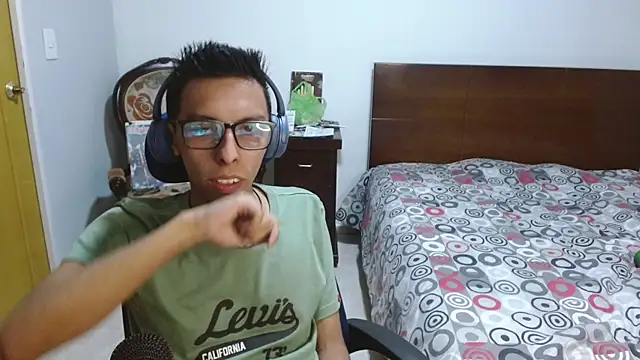 DavTwink3100 online show from 11-26-25, 02:00