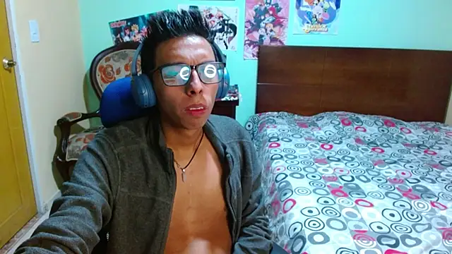 DavTwink3100 online show from 11-12-25, 01:43