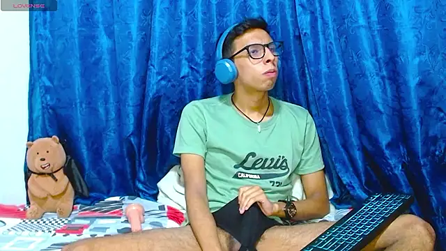 DavTwink3100 online show from 03-06-26, 01:44