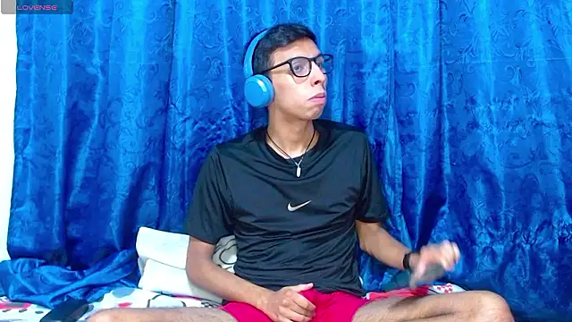 DavTwink3100 online show from 03-24-26, 01:49