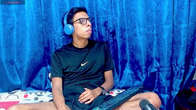 DavTwink3100 online show from 02-19-26, 01:57