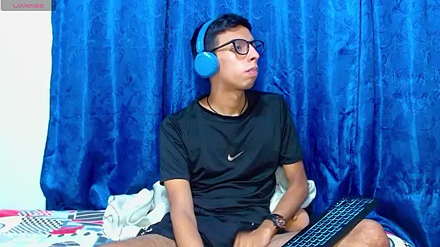 DavTwink3100 online show from 03-20-26, 01:50