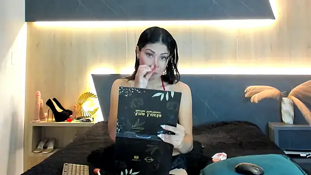 LorenaVarga online show from 04-23-26, 07:26