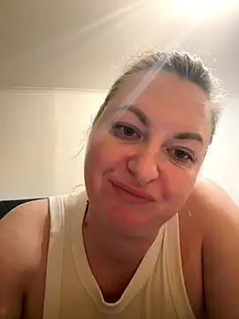 Amelia-Diamond online show from 11-20-25, 11:58