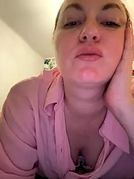 Amelia-Diamond online show from 12-01-25, 01:45