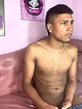 Emiliano Reyes online show from 12-02-25, 05:42