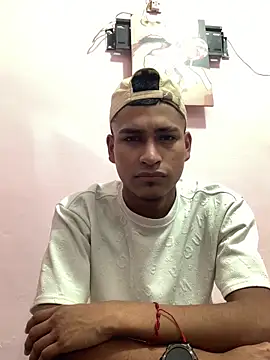 Emiliano Reyes online show from 06-03-26, 02:34