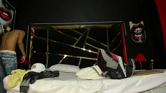 Emiliano Reyes online show from 10-30-25, 03:05