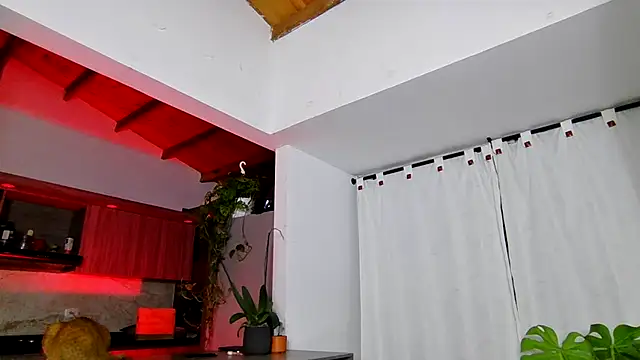 Snapshot of valeriahornier chatting on 05-26-26, 02:42 valeriahornier online show from 05-26-26, 02:42