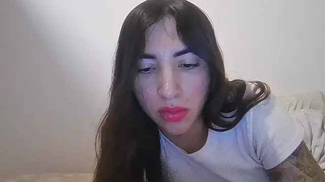 valeriahornier online show from 06-19-26, 04:18