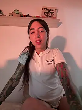 valeriahornier online show from 02-17-26, 10:07