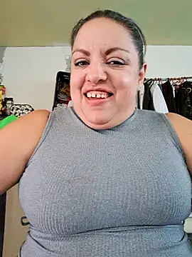 Snapshot of Alondrabb80 chatting on 10-19-25, 11:18 Alondrabb80 online show from 10-19-25, 11:18