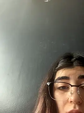 milky denni online show from 10-18-25, 05:26