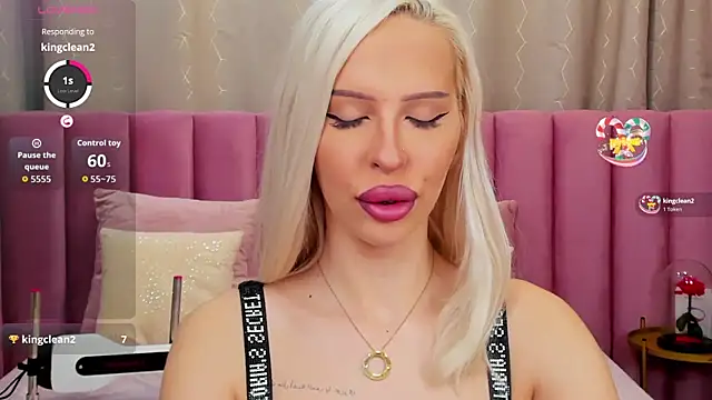 KailaCrystall online show from 12-15-25, 01:33