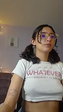 Snapshot of princess_foxxy chatting on 12-19-25, 10:34 princess foxxy online show from 12-19-25, 10:34