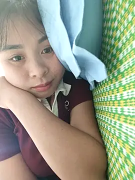 Squirrel-Pear online show from 11-12-25, 04:38