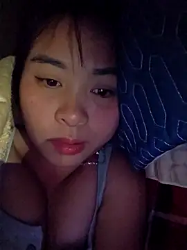 Squirrel-Pear online show from 12-15-25, 08:25