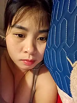 Squirrel-Pear online show from 11-24-25, 10:43