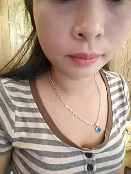 Squirrel-Pear online show from 11-08-25, 12:58