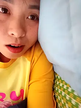 Squirrel-Pear online show from 11-11-25, 03:01