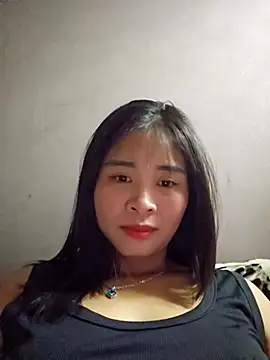 Squirrel-Pear online show from 12-18-25, 03:00