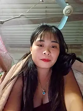 Squirrel-Pear online show from 11-22-25, 03:00