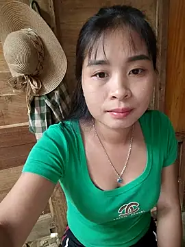 Squirrel-Pear online show from 10-29-25, 11:58