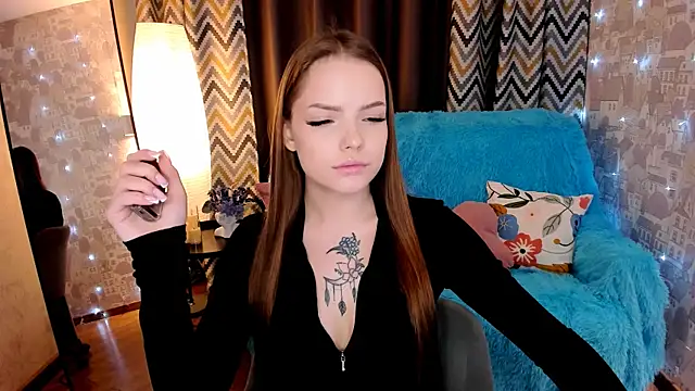 MelissaBell  online show from 11-28-25, 08:14