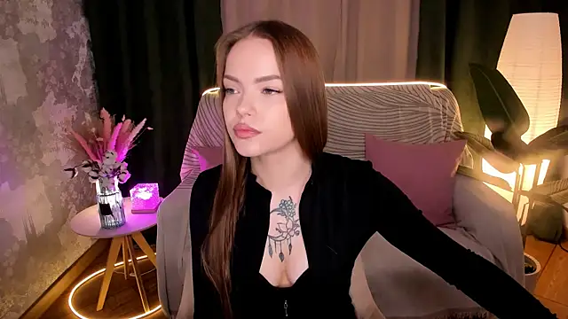 MelissaBell  online show from 11-05-25, 02:25