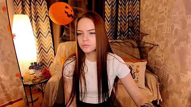 MelissaBell  online show from 10-22-25, 02:22