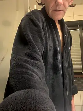 kon77777 online show from 11-04-25, 04:05