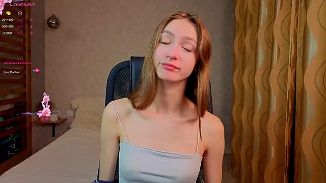 Candy Mandyy online show from 11-04-25, 02:04