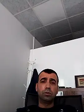 Bugattiveyron1 online show from 10-18-25, 11:45