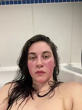 Snapshot of YourFrenchFeliciexo chatting on 02-25-26, 06:30 YourFrenchFeliciexo online show from 02-25-26, 06:30