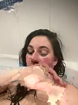 Snapshot of YourFrenchFeliciexo chatting on 12-16-25, 08:13 YourFrenchFeliciexo online show from 12-16-25, 08:13