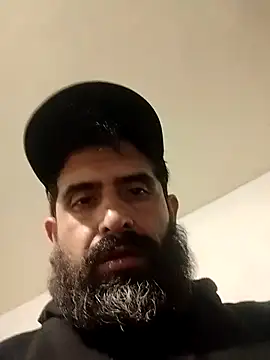 Snapshot of Oscarpalacios23 chatting on 12-18-25, 07:13 Oscarpalacios23 online show from 12-18-25, 07:13