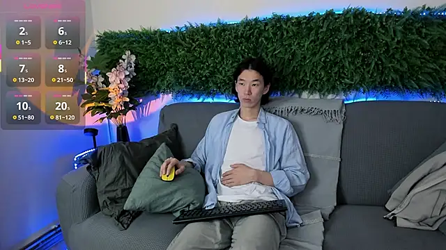 Snapshot of Jackson_Lei chatting on 10-22-25, 06:35 Jackson Lei online show from 10-22-25, 06:35