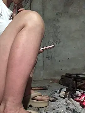 Kylie beem online show from 12-21-25, 01:35