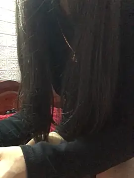 Kylie beem online show from 11-17-25, 01:53