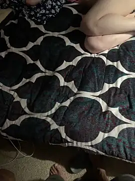 chocolatestrawberrydips online show from 12-22-25, 04:56