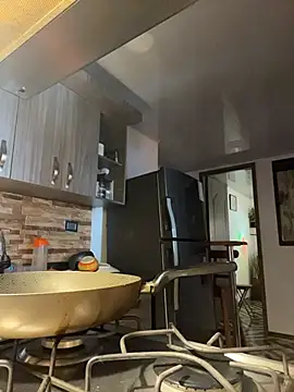 FreszX online show from 02-20-26, 03:36