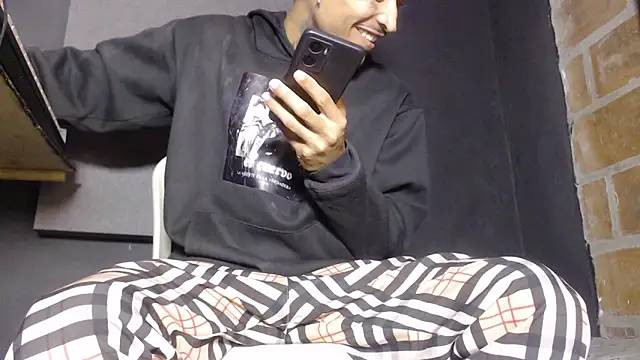 Snapshot of Anaconda_larga chatting on 02-28-26, 02:17 Anaconda larga online show from 02-28-26, 02:17