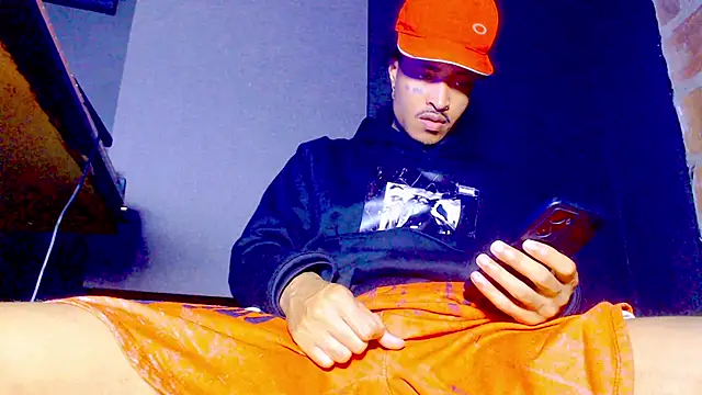 Snapshot of Anaconda_larga chatting on 02-20-26, 02:41 Anaconda larga online show from 02-20-26, 02:41