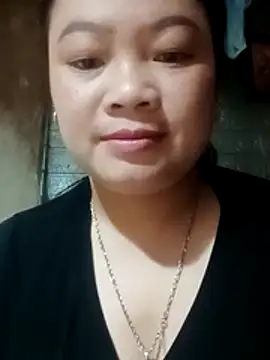 Snapshot of ginobaby chatting on 10-21-25, 02:11 ginobaby online show from 10-21-25, 02:11